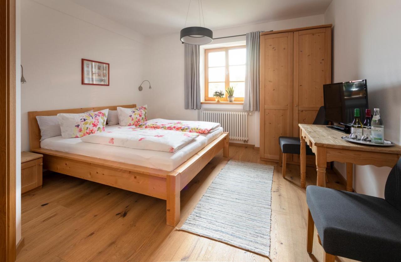Pension Bernhardhof Otterfing المظهر الخارجي الصورة