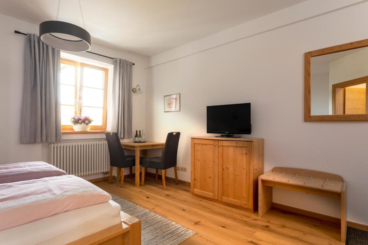 Pension Bernhardhof Otterfing المظهر الخارجي الصورة