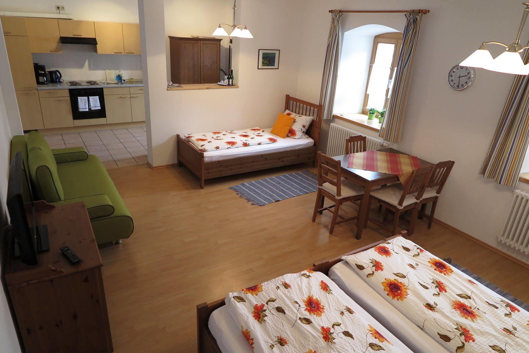 Pension Bernhardhof Otterfing المظهر الخارجي الصورة
